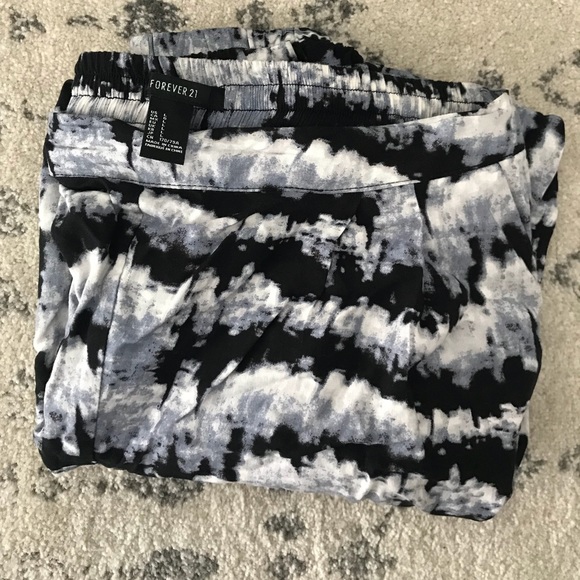 Watercolor harem pants, size L | Forever 21 - Picture 2 of 2
